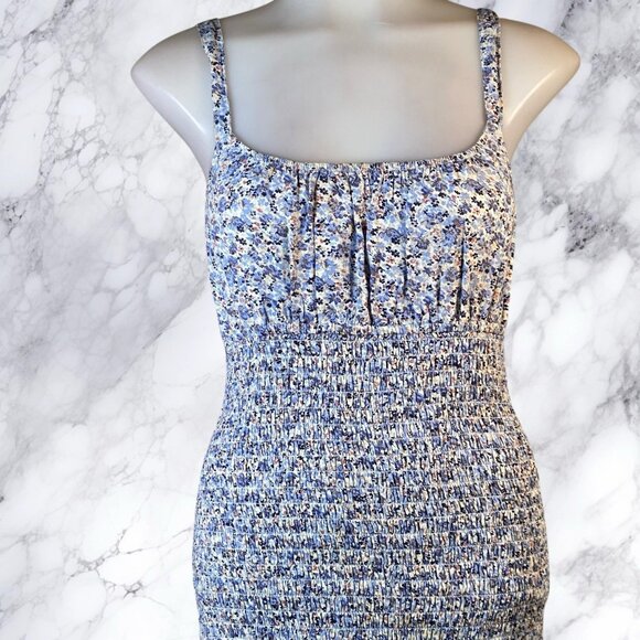 Abercrombie and Fitch Mini Dress in Blue Ditsy Floral - Picture 5 of 11